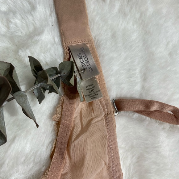 Victoria’s Secret Biofit Push-Up Bra - 34C - Picture 8 of 8